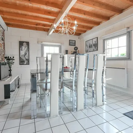 Gîtes Casalé Di Vito Longvilliers  Extérieur photo